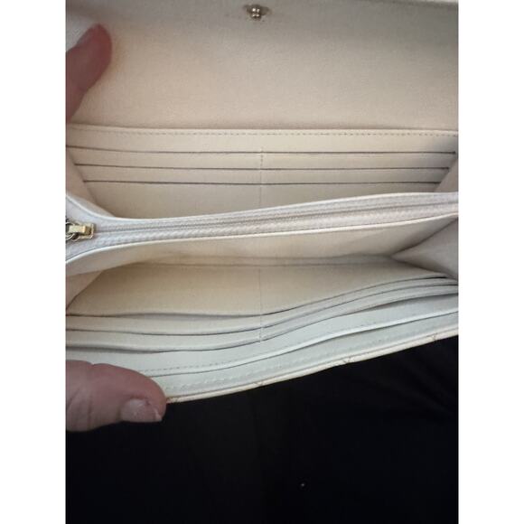 Chanel Boy Cream Beige Gold Tone Long Quilted Wallet W/box - Picture 5 of 14